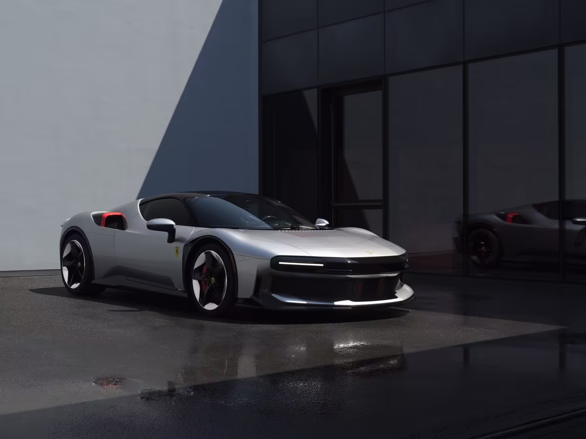 Ferrari CZ26 high performance plug-in hybrid
