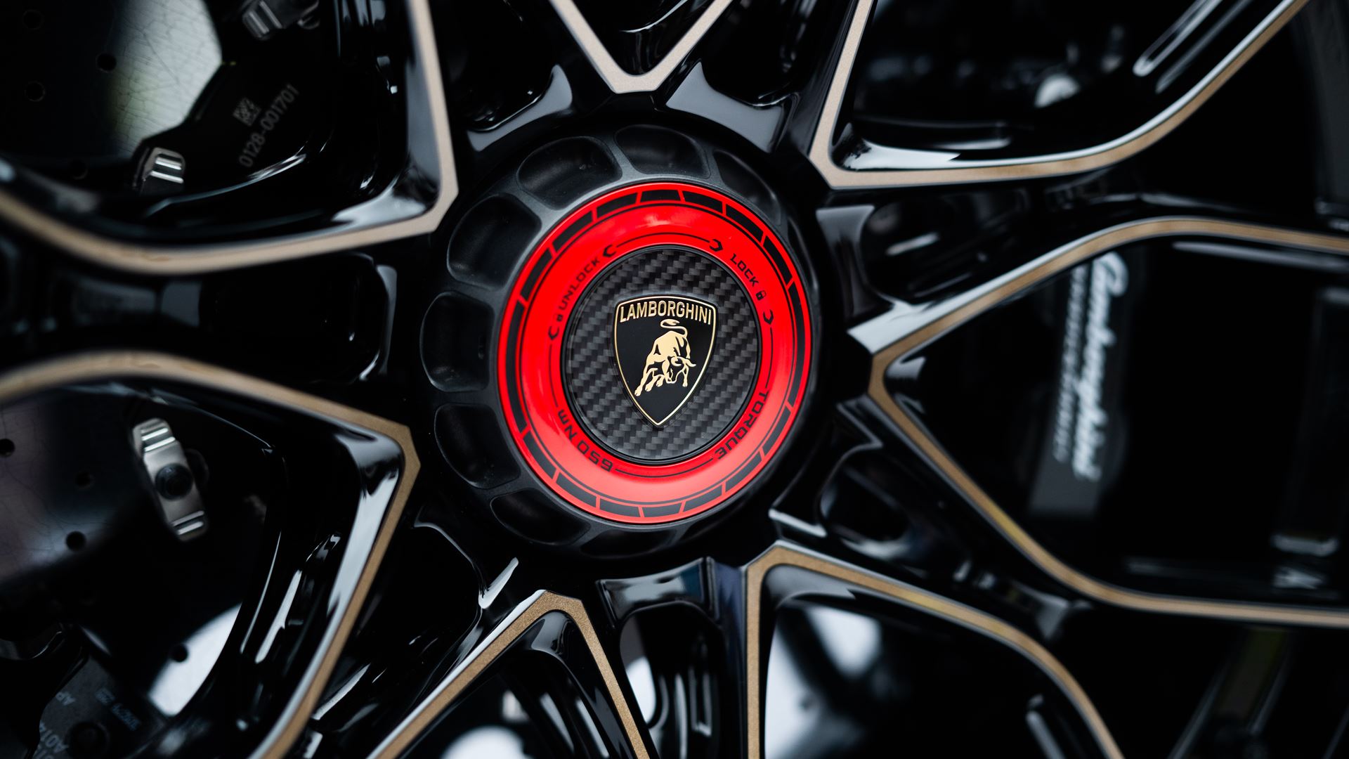 Lamborghini Revuelto SV