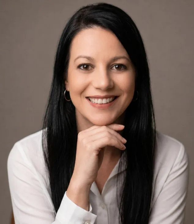 Dra. Letícia Molina