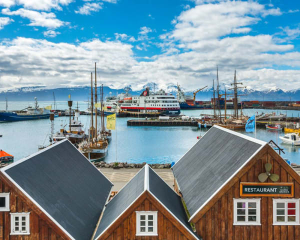 Avreise Norge og ankomst Reykjavik (M)