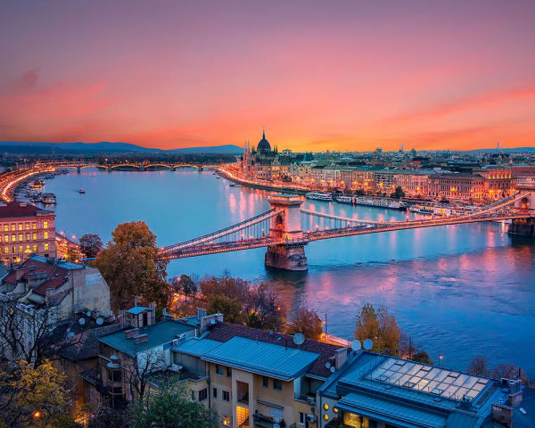 Budapest (F, L, M)