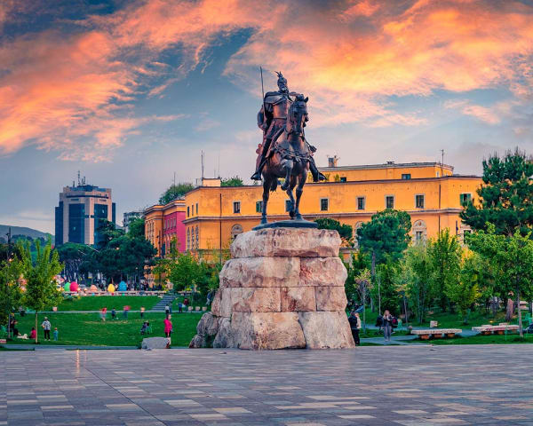 Utflukt til hovedstaden Tirana (F, M)