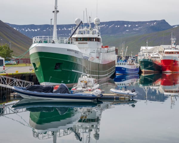 Isafjordur (F, L, M)