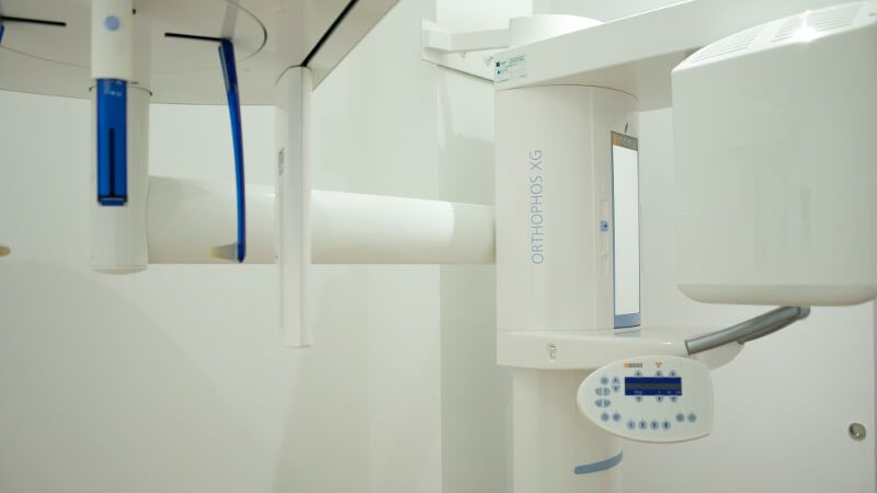 Foto de equipos de rayos X y ortopanto de Barcelona