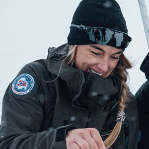 NÅ: Expedition Hardshell for damer i Outlet. Gode priser - høy kvalitet!