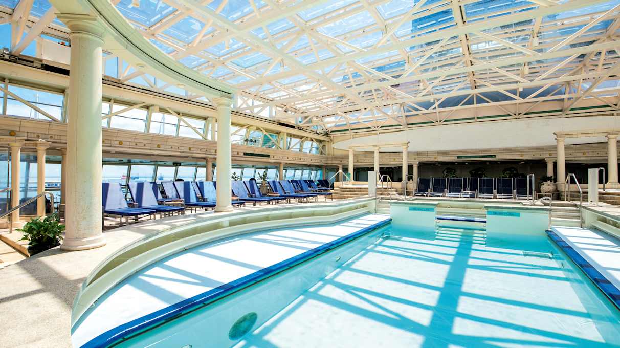 Marella Discovery 2 Pool