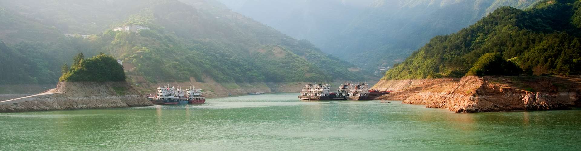 Exploring the Yangtze River: China’s Most Iconic Waterway