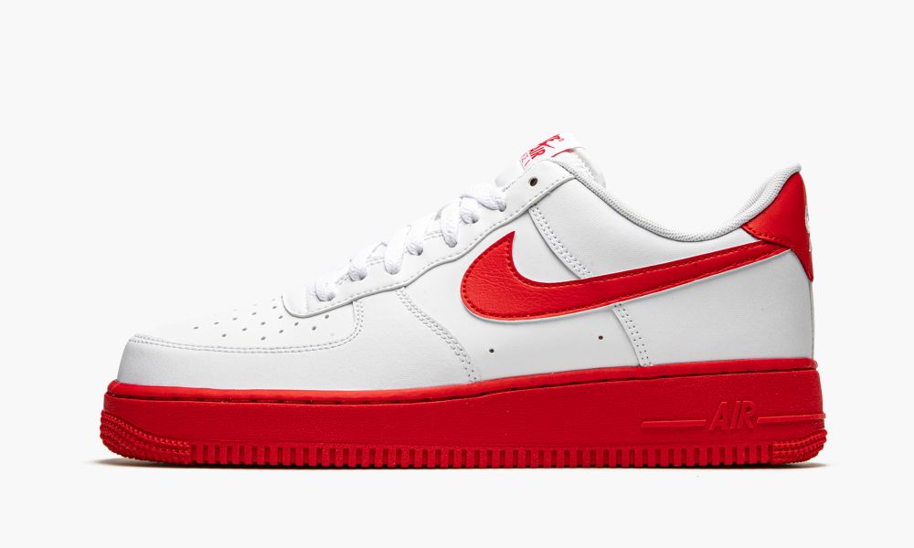 https://res.cloudinary.com/www-ebaaba-com/image/upload/v1656342063/products/nike-air-force-1-low-07-white-university-red_15947541_31425661_1000_i2jpdn.jpg