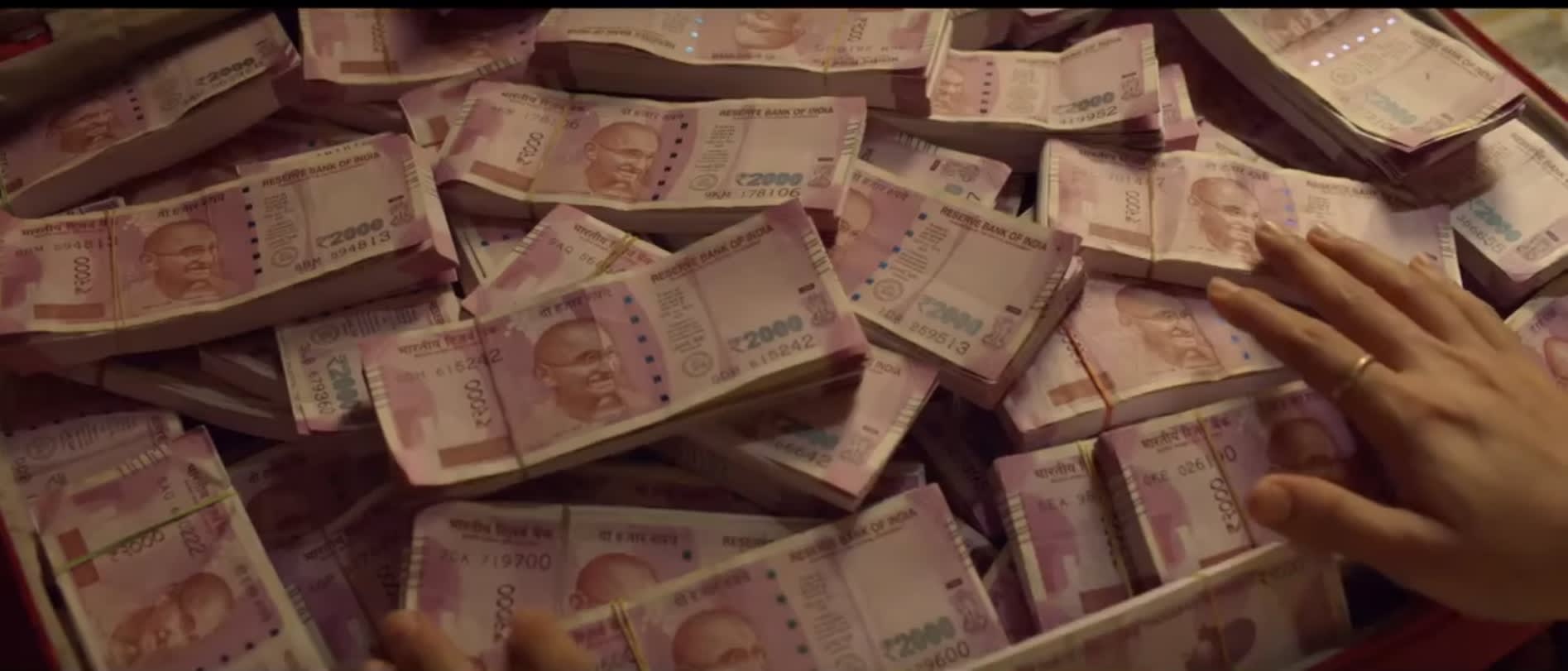 lootcase full movie download