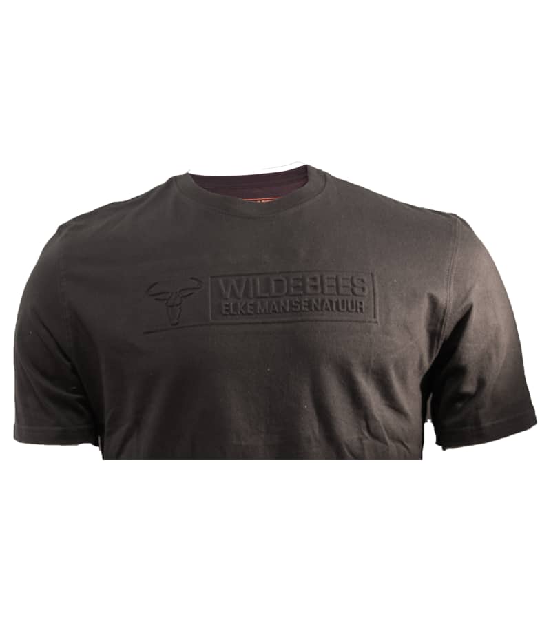 Wildebees Men's Badge Emboss Tee 