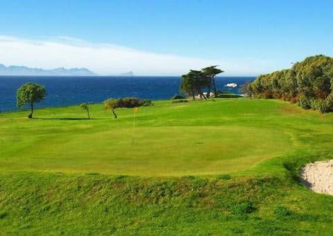 SIMONSTOWN COUNRY CLUB: 4-Ball Deal for just R639,99