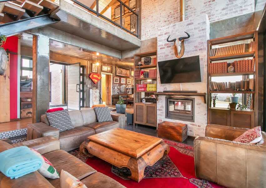 Cloud 9 Estate: Luxury stay for up to 12 people in a 6 en- suite bedroom Manor House!