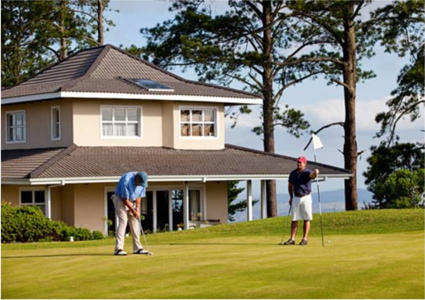 Eshowe Hills Golf Estate: 2 Ball for just R419! 