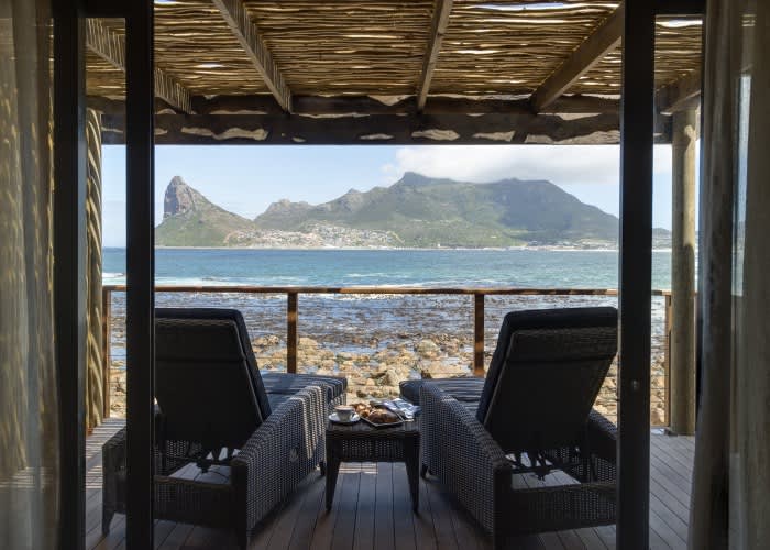 5* TINTSWALO ATLANTIC - Chapman's Peak Drive - 1 Night LUXURY Stay for 2 or 4 people in an Suite + Breakfast & sunset canapes & cocktail + Welcome Bottle of Wine!