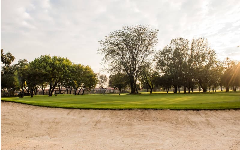 SOWETO COUNTRY CLUB: 4 Ball Special on a Superb Gary Player Course for only R699.99! 