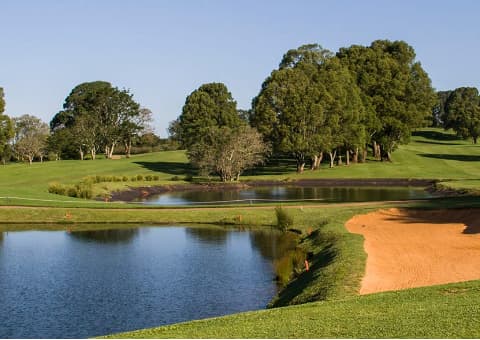 VICTORIA COUNTRY CLUB: 4-Ball Deal + Carts for just R1 869,99