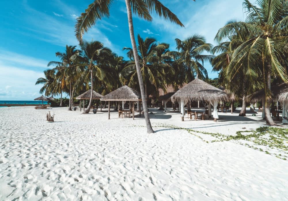 4* REETHI FARU, Raa Atoll Maldives: 7 Night Stay + Flights & Transfers with Breakfast + Dinner from R41 800 pps!