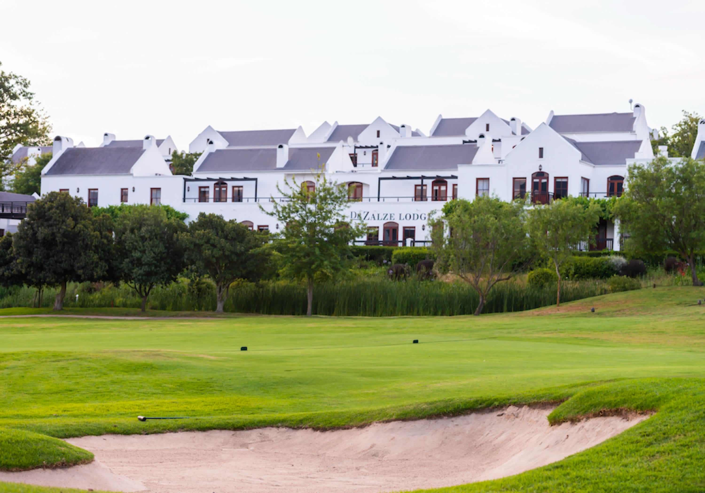 SEPTEMBER SPECIAL at De Zalze Lodge, Cape Winelands: 1 Night Stay for 2 + 1 Round of Golf each for ONLY R895 Per Person Sharing!