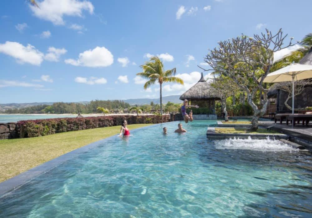 5* Shanti Maurice, South Coast Mauritius: Ultimate Luxury 7 Nights Stay + Breakfast & Comp Green Fees at Avalon Golf Estate & Flights From R41 800pps!