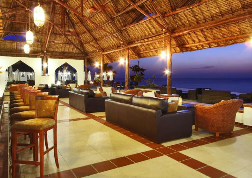 5* SEA CLIFF RESORT & SPA, West Coast, Mangapwani Zanzibar - 7 Nights Luxury Stay - Breakfast & Dinner + Flights from R22 850 pps!