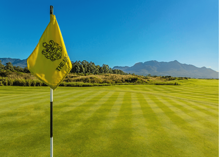 FANCOURT Exclusive 5* VIP Golf Tour: 3 Nights Stay for 2 + 1 Round of Golf on Outeniqua, Montagu and The Links!