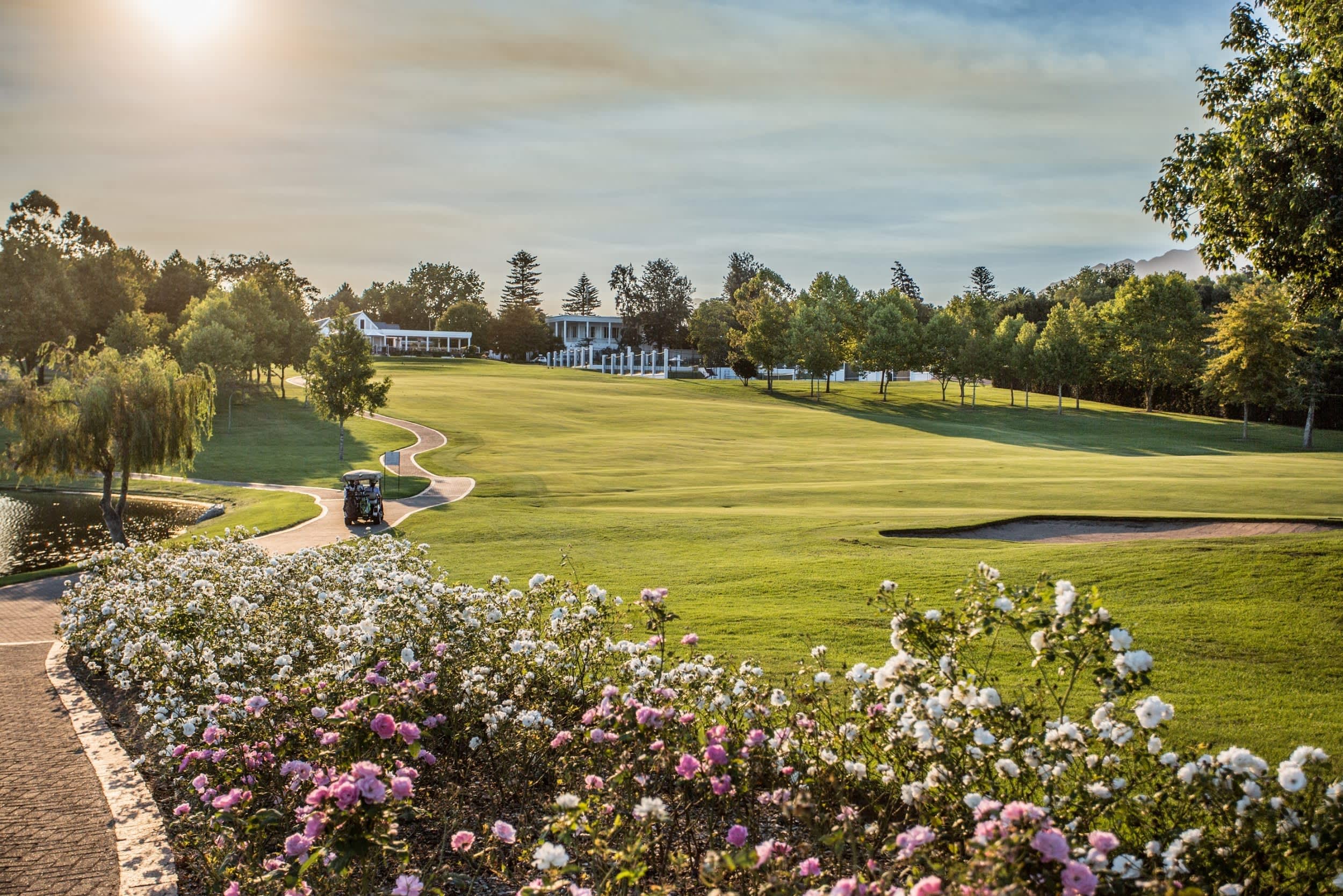 FANCOURT HOTEL: 1 Night Classic or Luxury Stay for 2 + Breakfast From Only R1 582 per person per Night! 