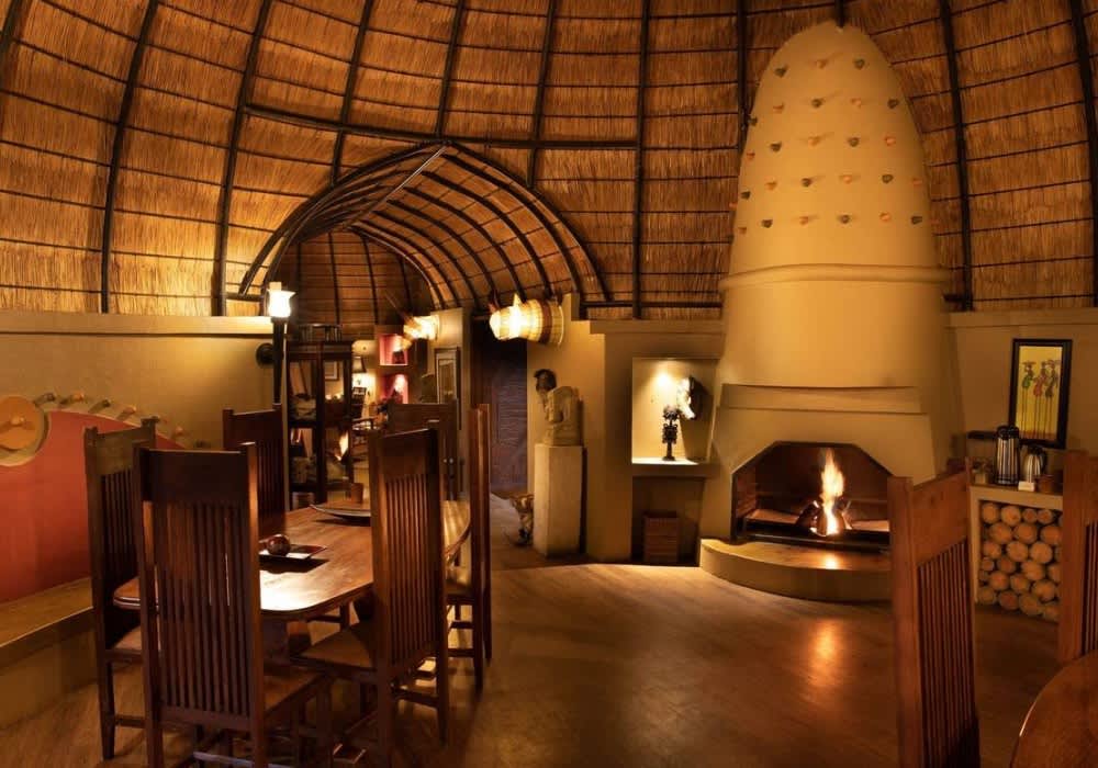 2024 SPECIAL OFFER: Hoyo Hoyo Safari Lodge, Kruger National Park: 1 Night Luxury Stay For 2 + 3 Meals + Drinks + 2 Safaris Daily!