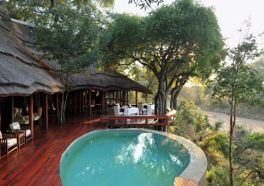 2024 SPECIAL OFFER: IMBALI Safari Lodge, Kruger National Park : 1 Night LUXURY Stay for 2 & 3 Meals + Drinks + 2 Safaris Daily!