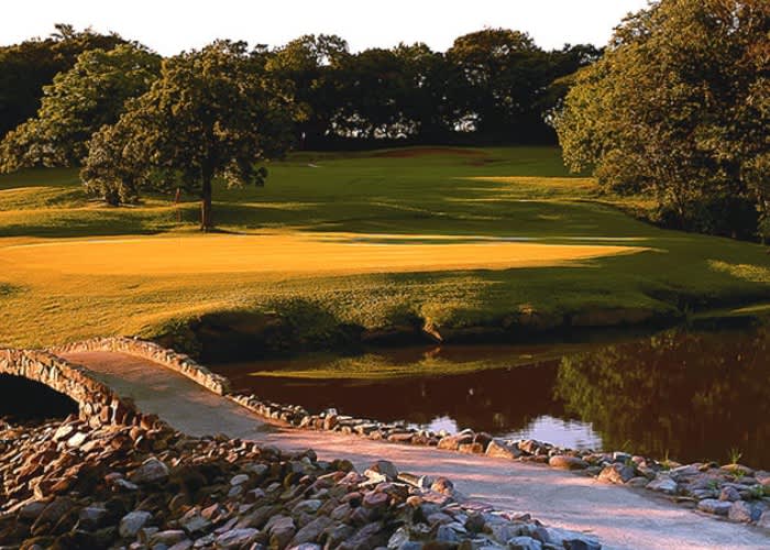 SELBORNE GOLF ESTATE - 4 Ball deal Including Carts for R1 929,99!