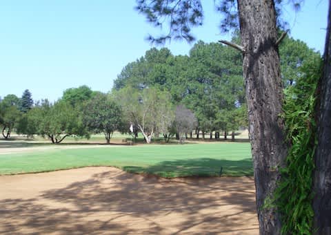 SERVICES GOLF CLUB: 2-ball Deal for only R389!