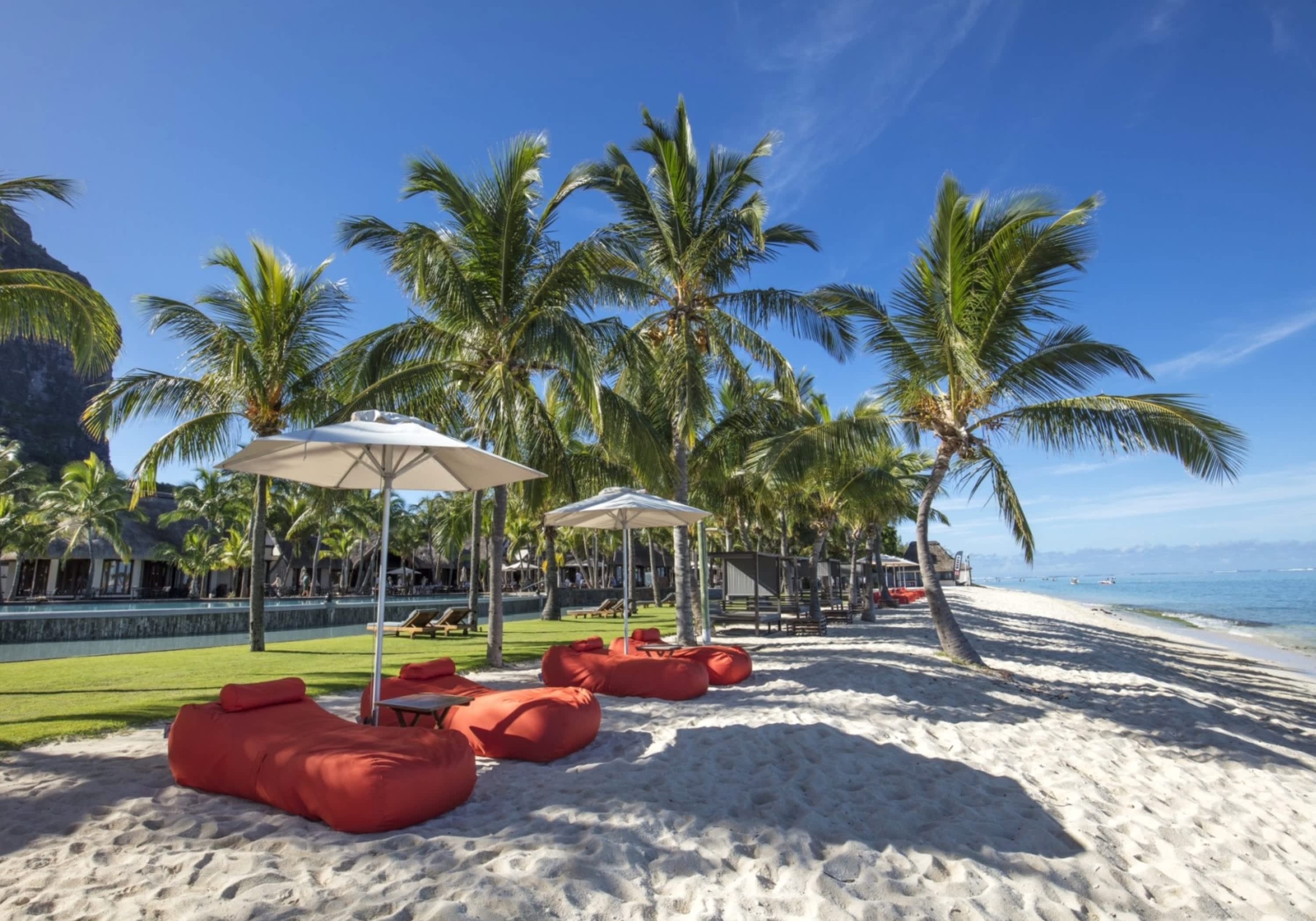 5* Dinarobin Beachcomber Golf Resort & Spa, South West Coast Mauritius - 5 Nights Beachfront Stay + Flights & Breakfast + Dinner from R44 570 pps!