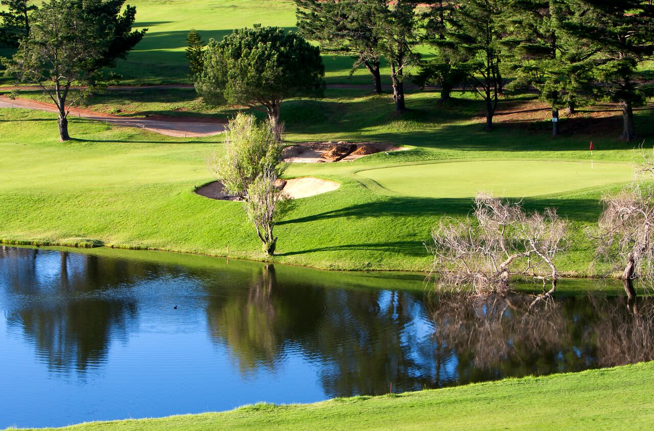 BELLVILLE GOLF CLUB: 2-Ball Deal for just R389,99!