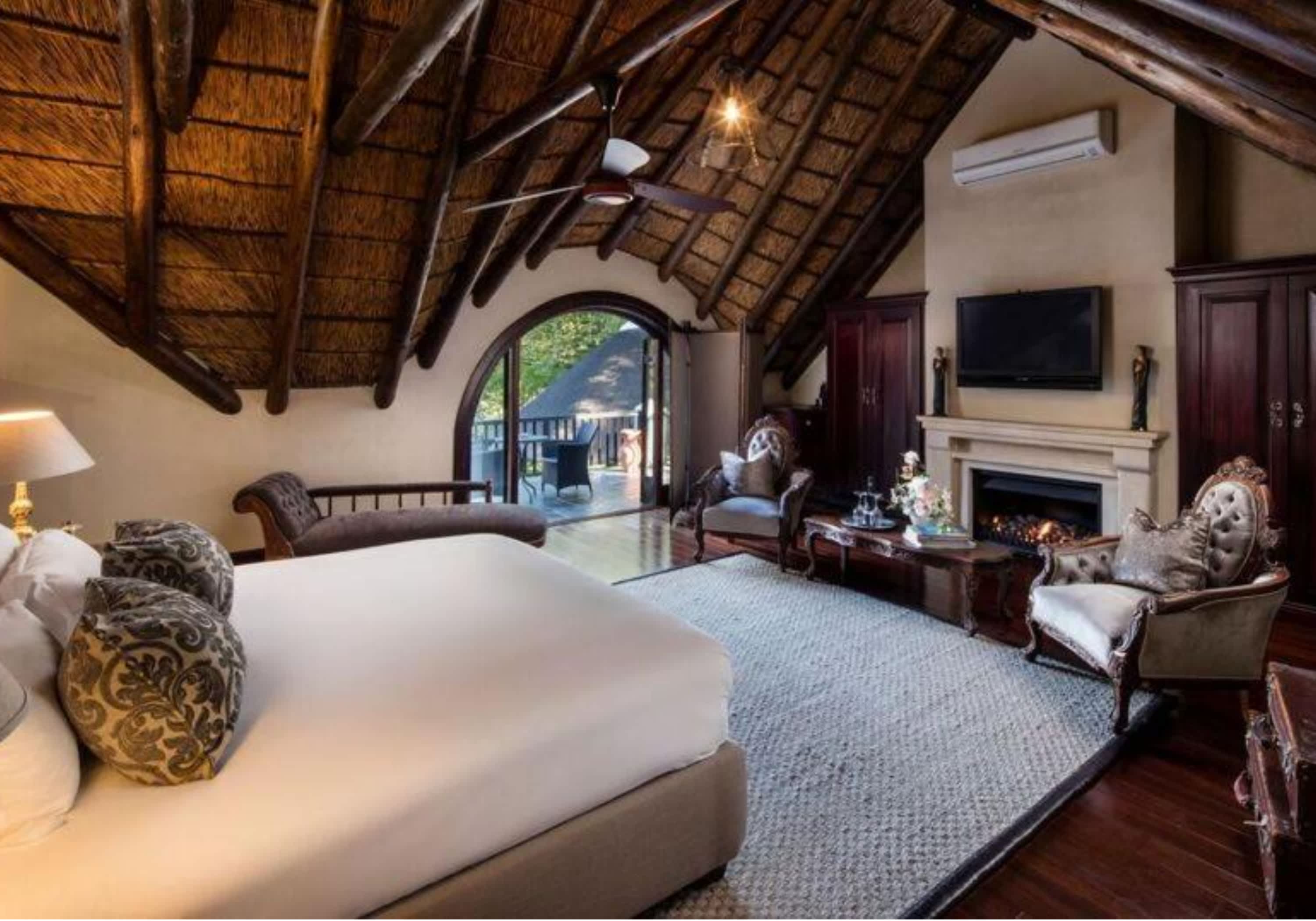 5* MolenVliet Vineyards, Banghoekrivier, in the heart of the Stellenbosch Wine country: 1 Night Luxury Stay for 2 + Breakfast!