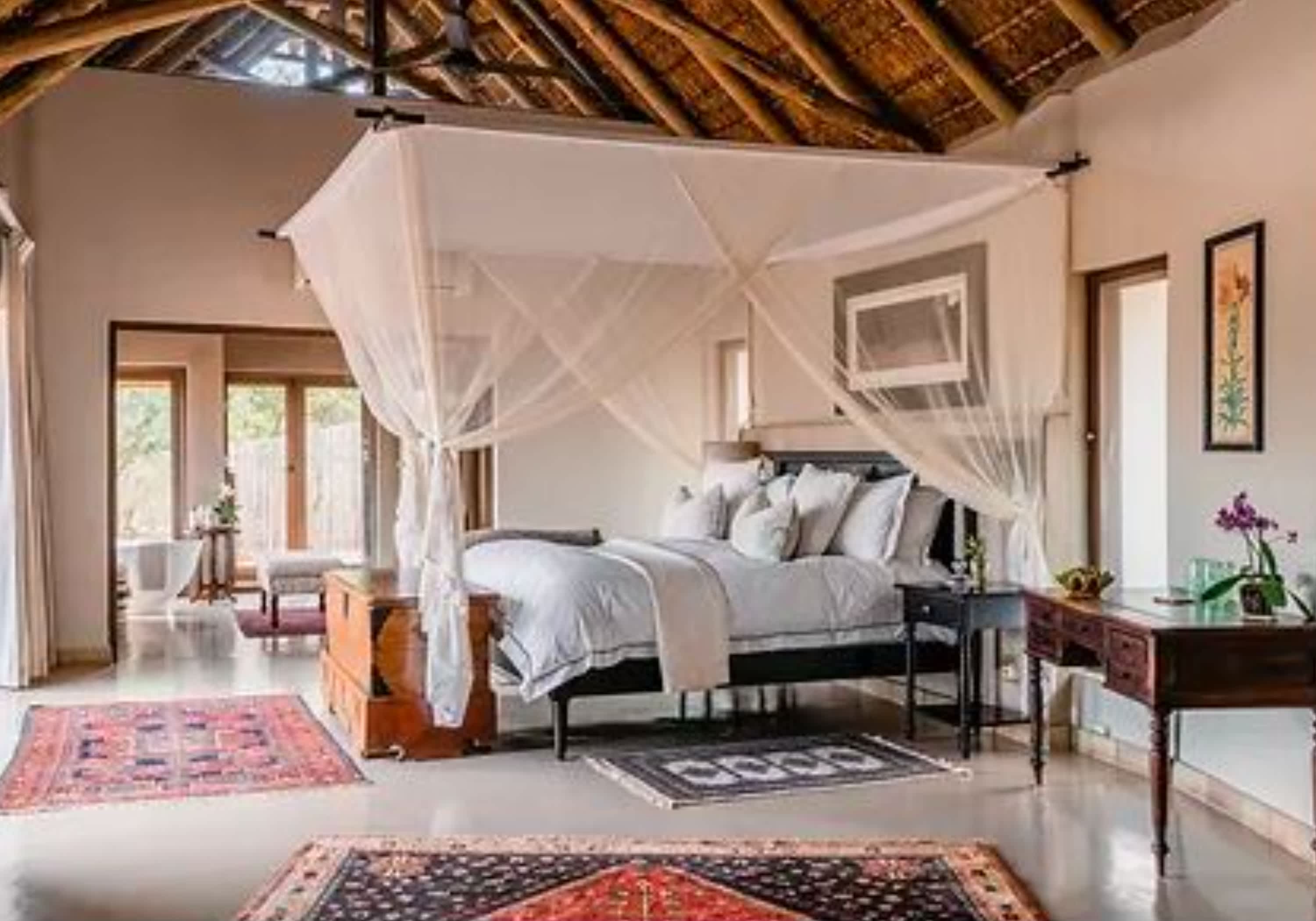 SIVITI TIMBAVATI PLAINS, Greater Kruger National Park - 1 Night Luxury FAMILY Stay for 4 in a Villa - All Meals + Beverages + 2 Game Drives!