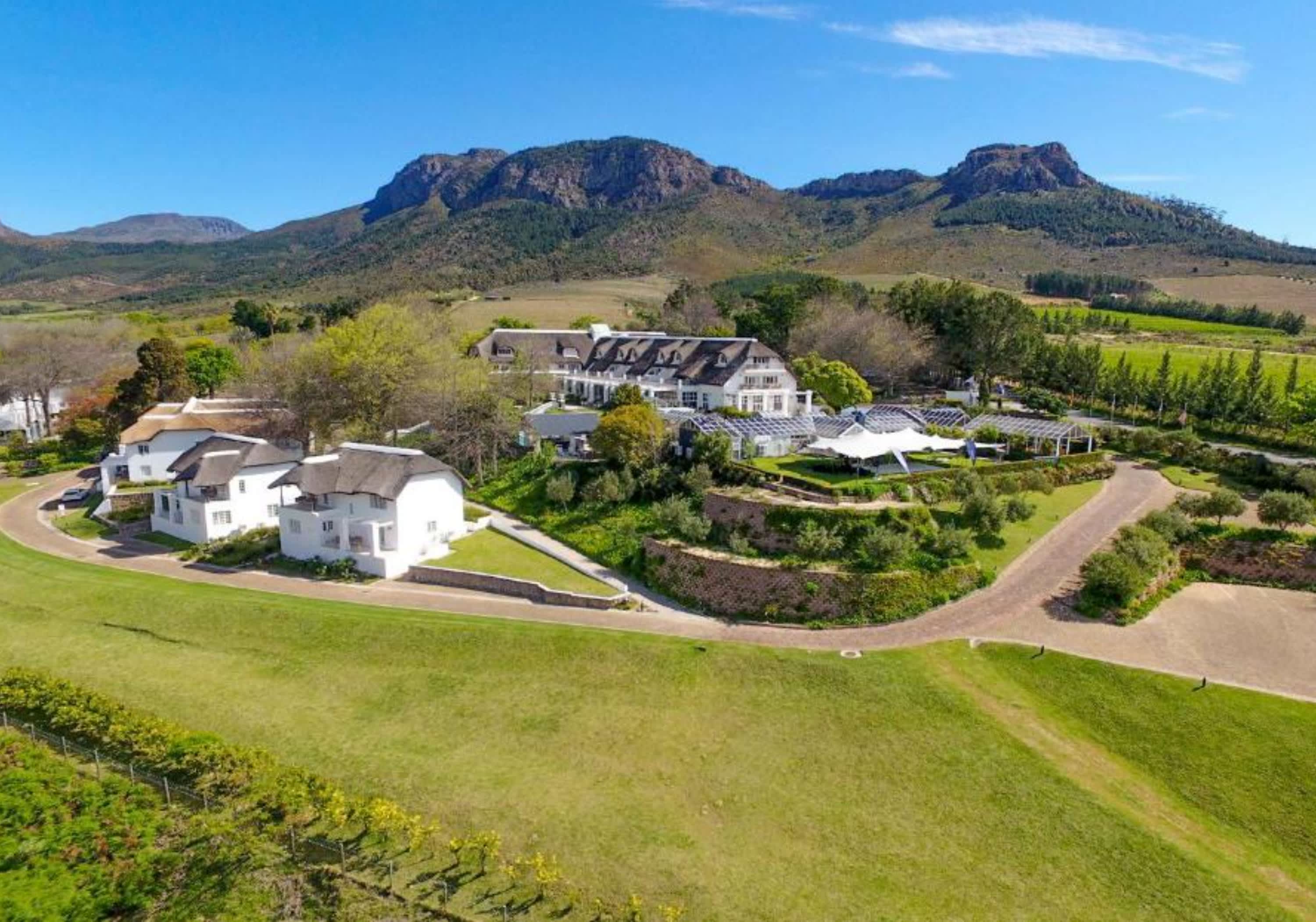 WINTER SPECIAL JUNE - AUG 24!  4* Le Franschhoek Hotel &amp; Spa - 1 Night Luxury Couple Stay + Breakfast from R2 749 per Night!