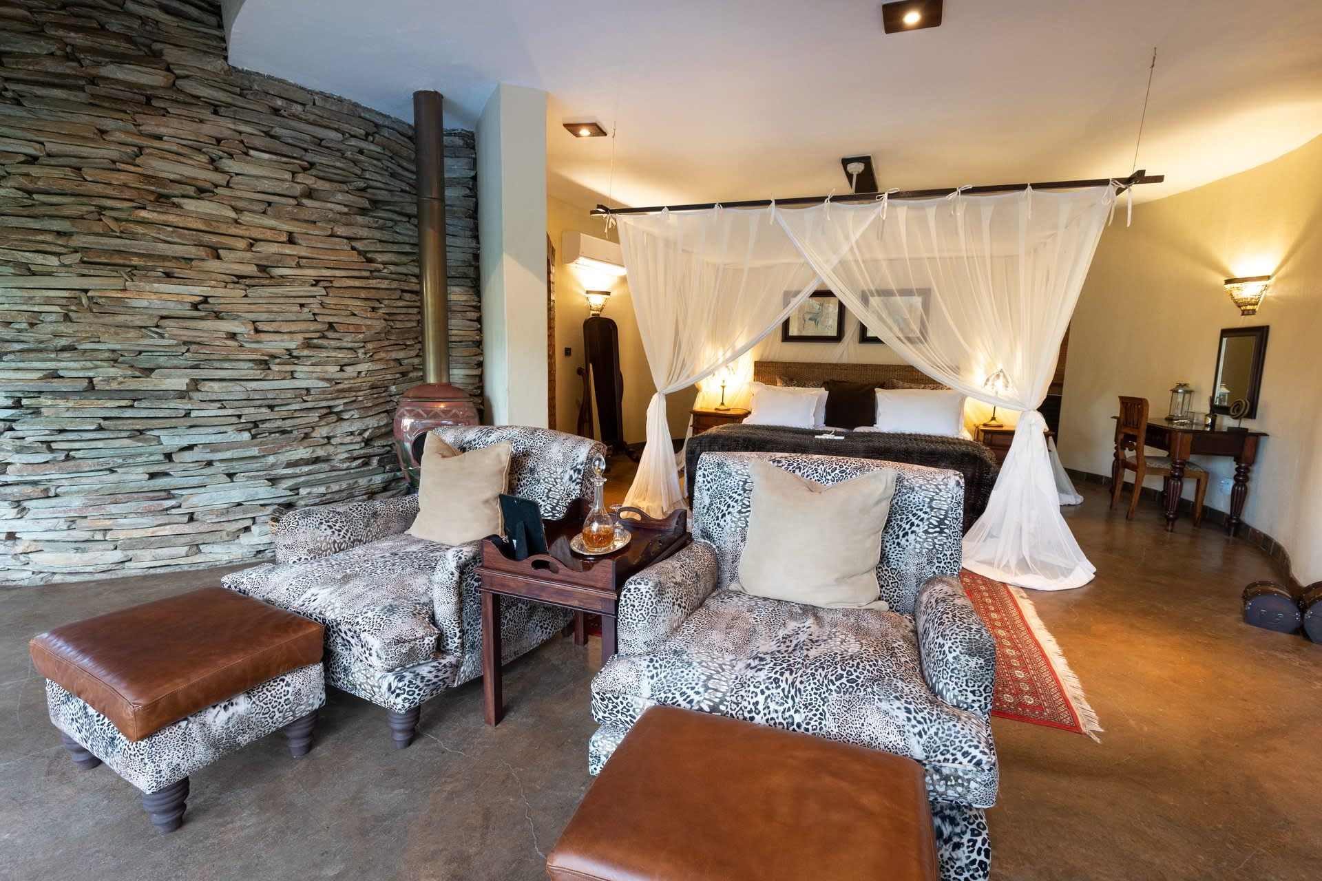 5* TINTSWALO SAFARI LODGE -Manyeleti Nature Reserve, Greater Kruger- 1 Night LUXURY Stay for 2 in a Suite + All Meals + Safari Activities + House Drinks!