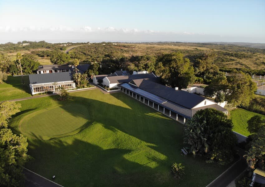 OLIVEWOOD PRIVATE ESTATE AND GOLF CLUB in East London: 4 Ball INCLUDING Carts for only R1 939!