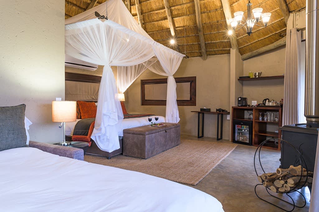 Makalali Private Game Lodge, RIVER LODGE - 1 Night Stay for 2 + All Meals + 2 Game Drives + Local Beverages!