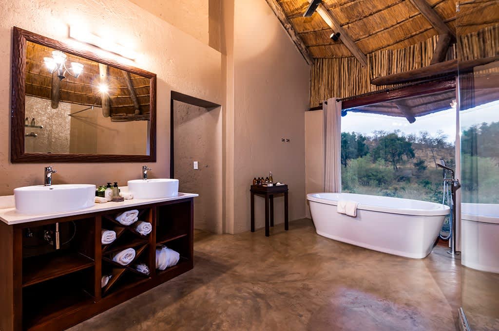 Makalali Private Game Lodge, RIVER LODGE - 1 Night Stay for 2 + All Meals + 2 Game Drives + Local Beverages!