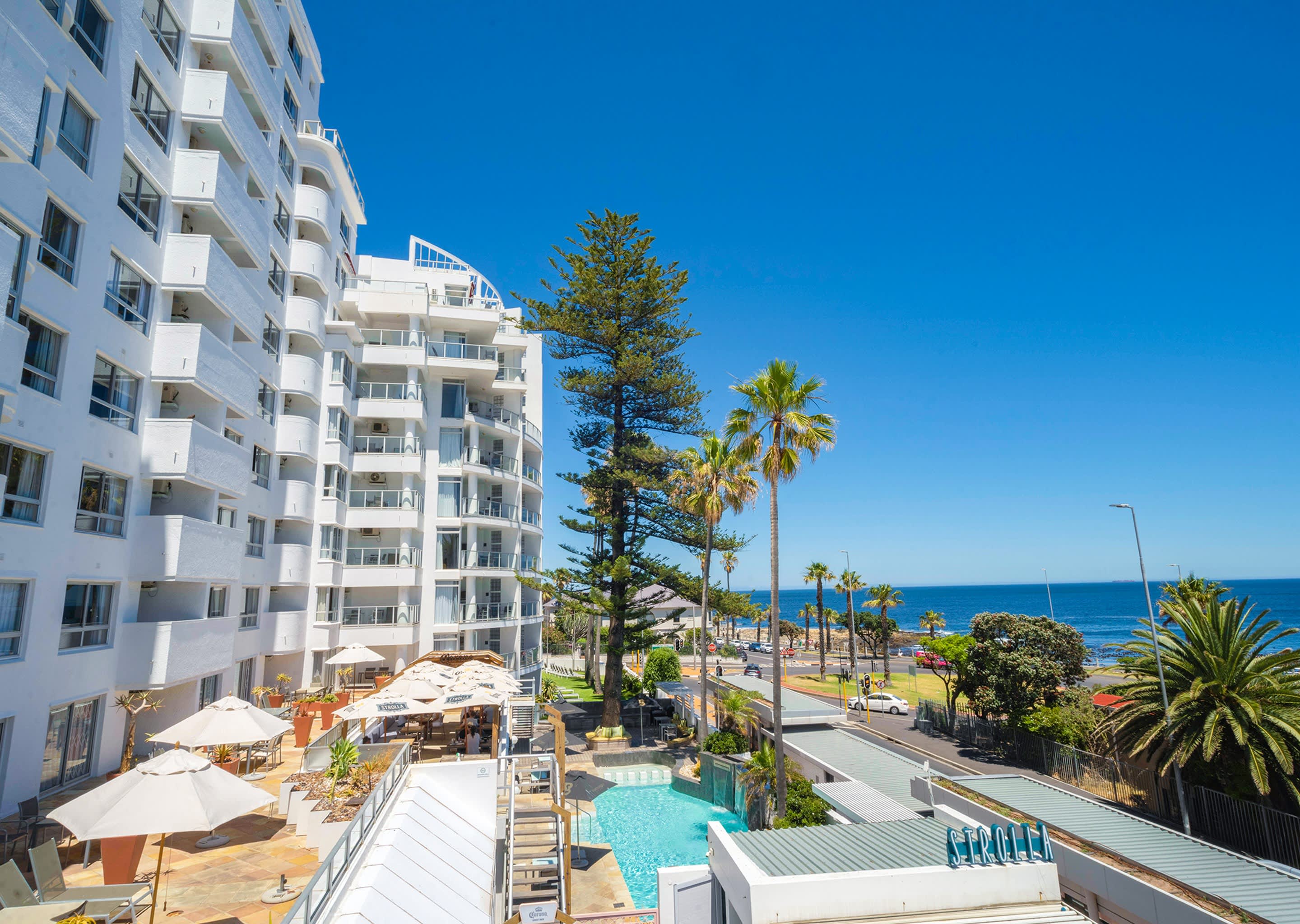 THE PENINSULA ALL - SUITE HOTEL, Sea Point - 1 Night Stay for 2 + Breakfast from R2 699 per night!