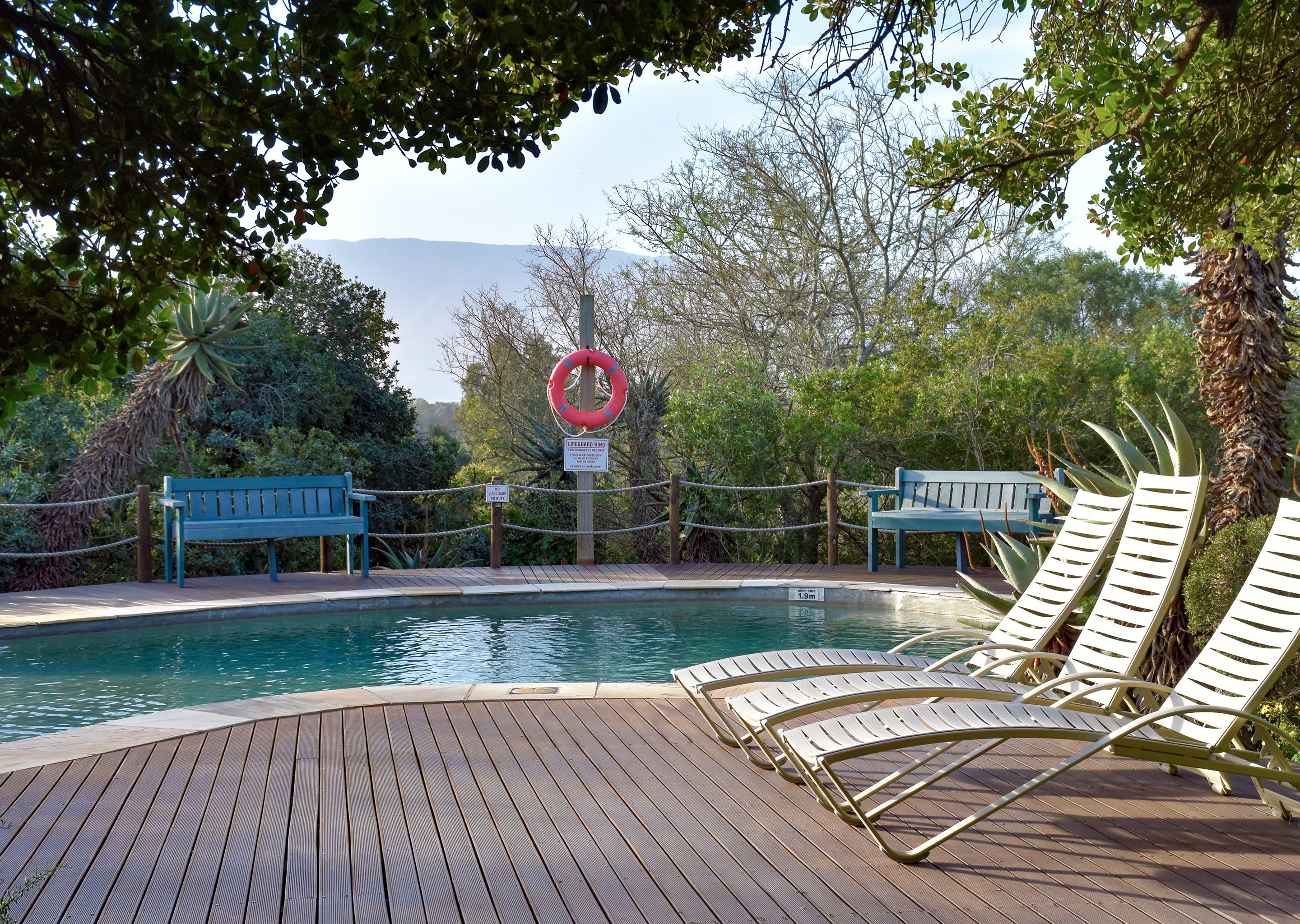 STONEHILL RIVER LODGE, Swellendam - Self Catering Stays in a 2/4 Bedroom Villa!