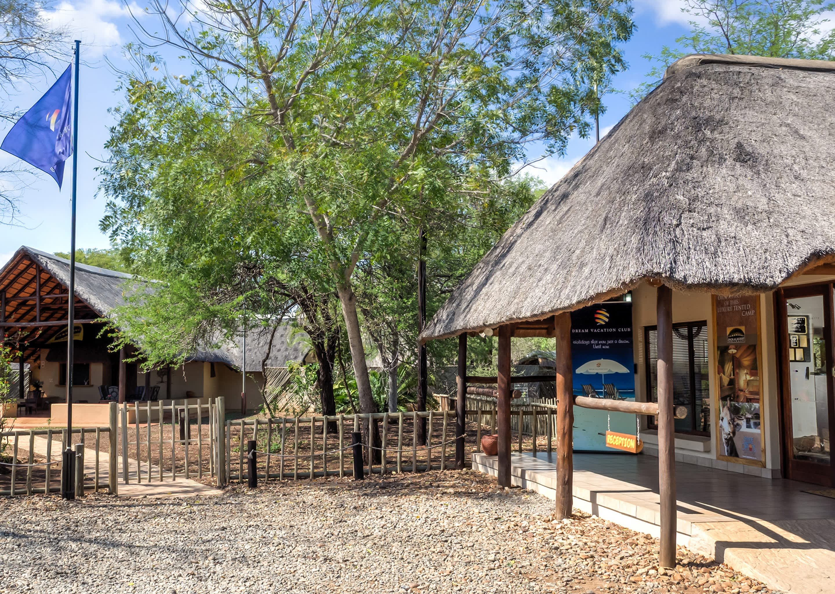 Jackalberry Ridge, Marloth Park near The KNP: Midweek / Weekend Self-Catering Stays for 4/6 people in a Safari Tent!