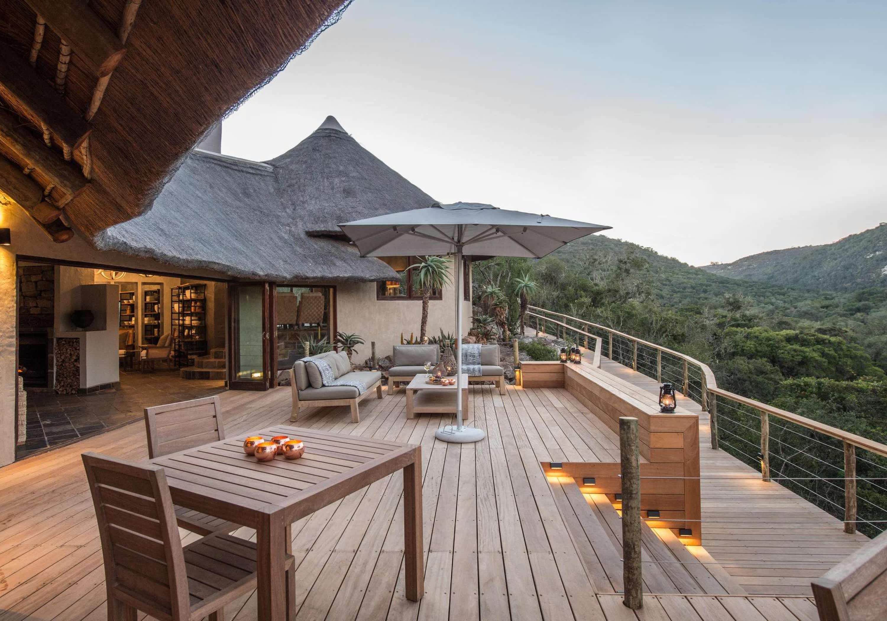 INZOLO LODGE, Lalibela Game Reserve, Grahamstown: 1 Night Luxury Stay for 2 Adults + All Meals + 2 Game Drives Daily + Local Drinks!