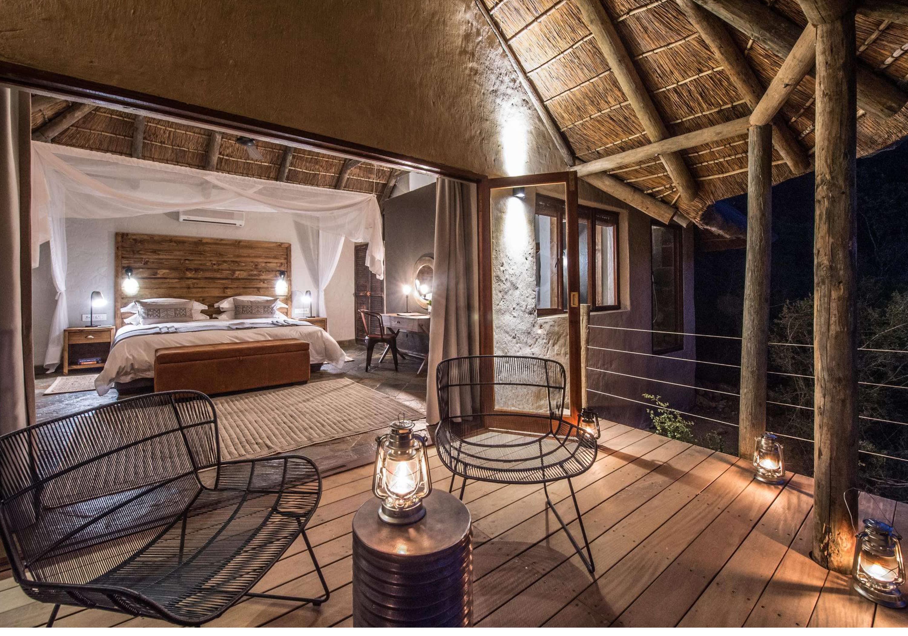 INZOLO LODGE, Lalibela Game Reserve, Grahamstown: 1 Night Luxury Stay for 2 Adults + All Meals + 2 Game Drives Daily + Local Drinks!