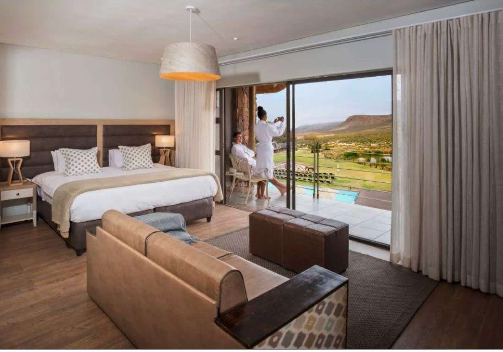 AQUILA PRIVATE GAME RESERVE & SPA, Touws River, Ceres: Over Night Safari for Couples Include Breakfast, Lunch, Dinner + Game Drive!