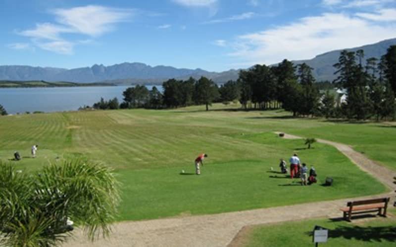 Theewaterskloof Golf Club: 4-Ball Only R999.99!