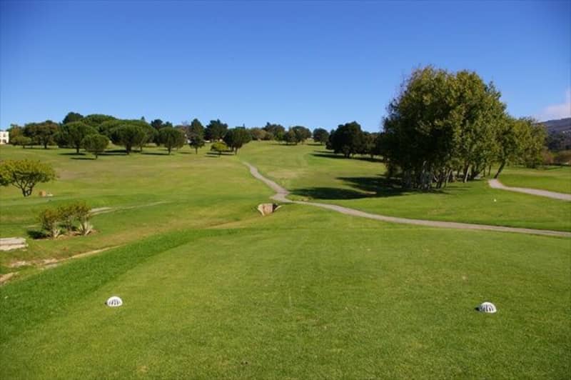 Bellville Golf Club: 2-Ball Only R599,99!