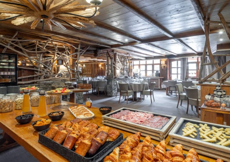 Hotel L'Eterlou - Charm & Authenticity 3-STAR CHALET HOTEL IN MÉRIBEL, French Alps - 1 week for 2 in a Traditional Room from R34 939!