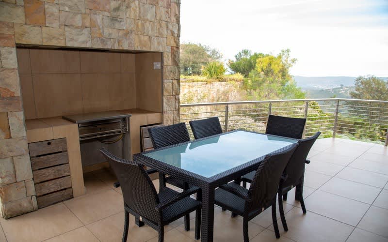 Simola Hotel Country Club & Spa: 1 Night stay in a 1 Bedroom Luxury Suite for 2 Sharing B&B PLUS 2 Ball + shared cart!