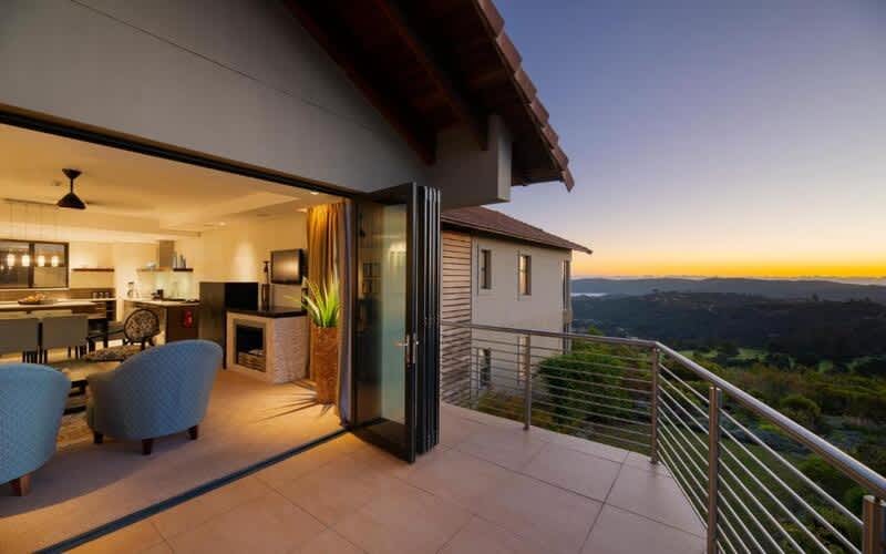 Simola Hotel Country Club & Spa: 2 night Flook Stay & Play Special for 4 golfers in a 2 Bedroom Executive Suite + Breakfasts + 1 round at Simola + 1 round at Pezula for less than R4 315 pp!